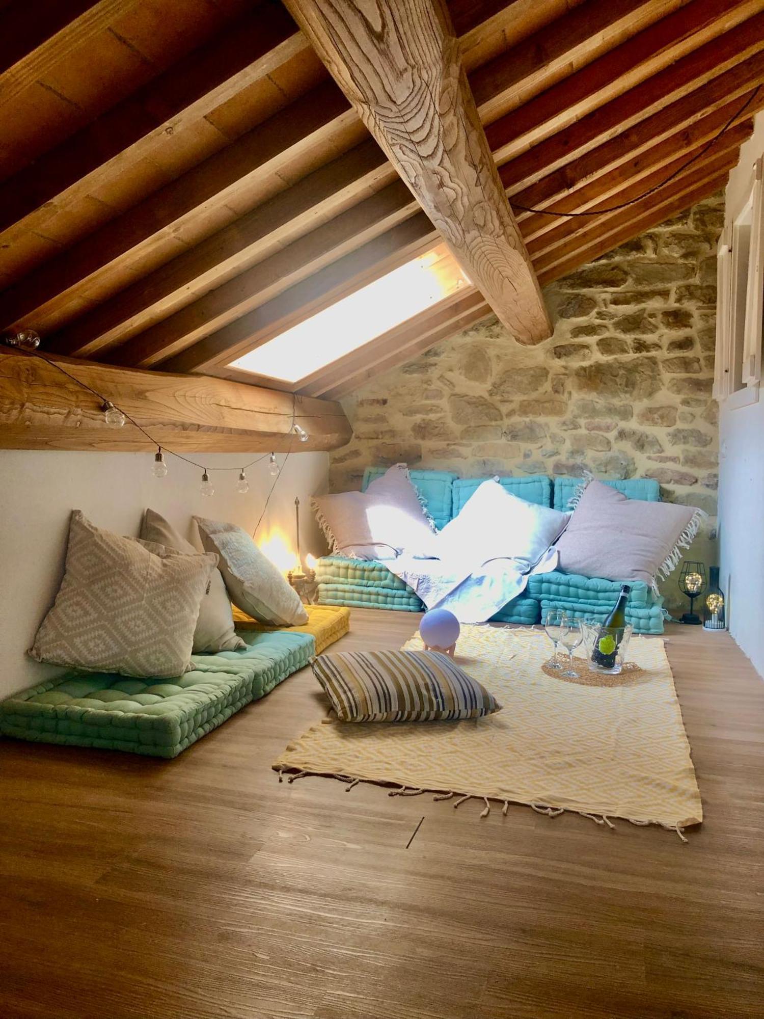 Bio Agriturismo Alba Etrusca Di Cortona - Organic Farmhouse- Appartamento Lavanda-Appartamento Rosmarino - Vasca Idromassaggio Esterna Poggioni Luaran gambar